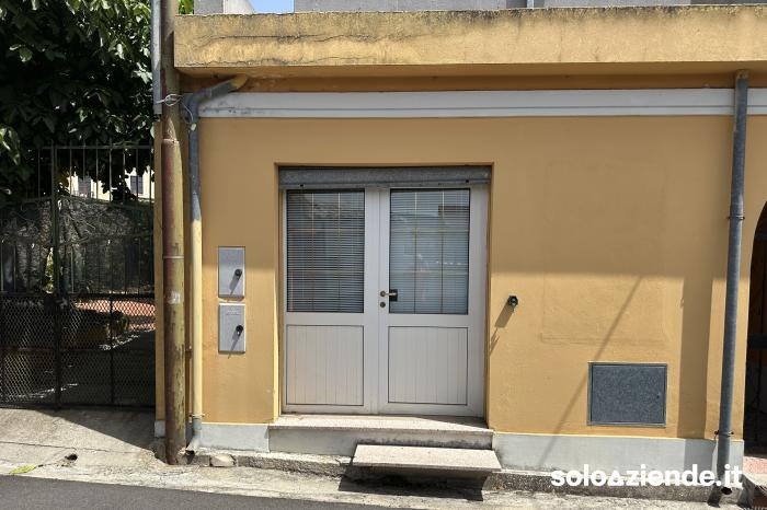 Affitto Immobili uso ufficio - ambulatorio UFFICIO 3 POSTAZIONI ARREDATO a Isili (CA)